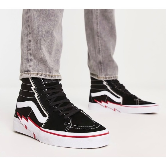 Vans SK8-Hi Bolt sneakers in black/red  Women's Size 7.5 - Picture 1 of 9